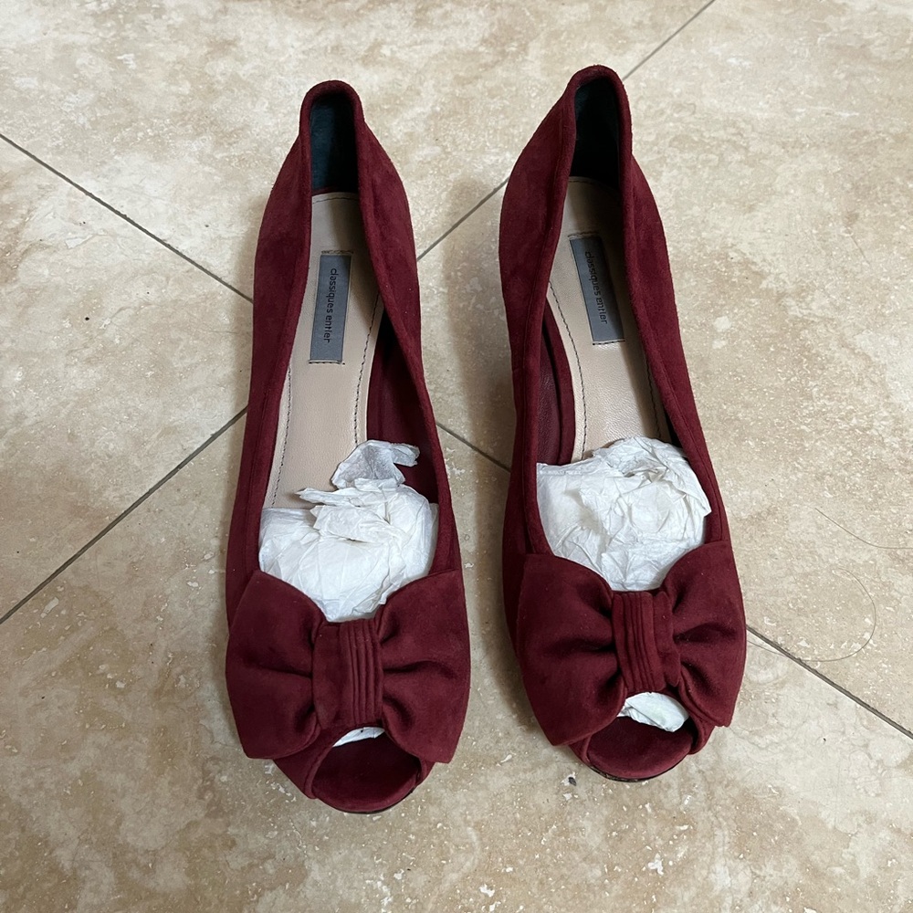 100% Suede Burgundy Peep-Toe Flats